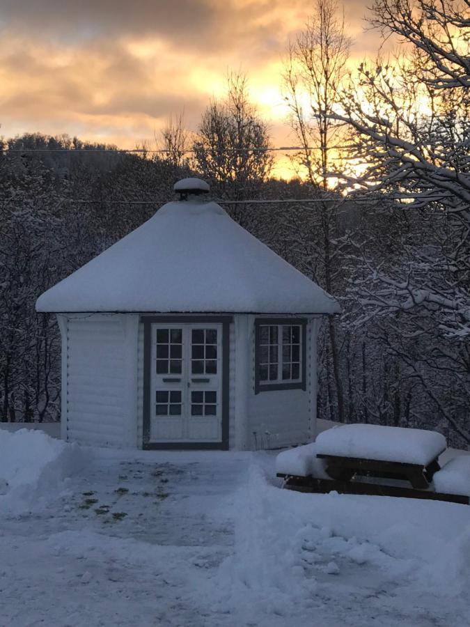 Heggelund Villa Svensby Bagian luar foto