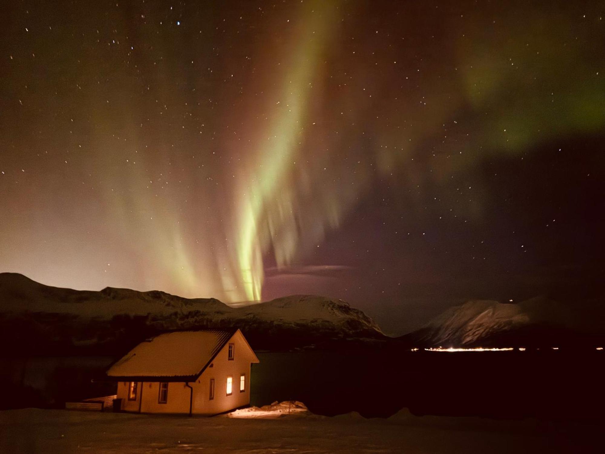 Heggelund Villa Svensby Bagian luar foto